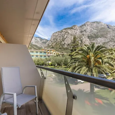 Ideal 4* Limone sul Garda