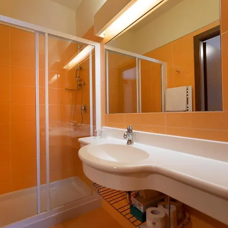Ideal 4* Limone sul Garda