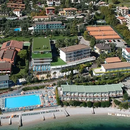 Ideal 4* Limone sul Garda